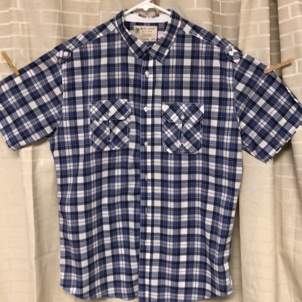 Short sleeve plaid shirt